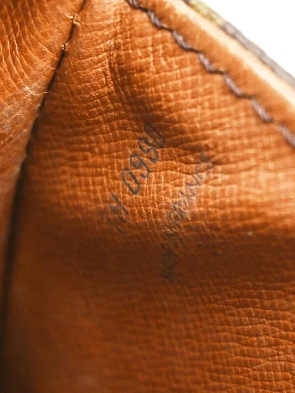 LOUIS VUITTON SAINT CLOUD GM SHOULDER BAG MONOGRAM